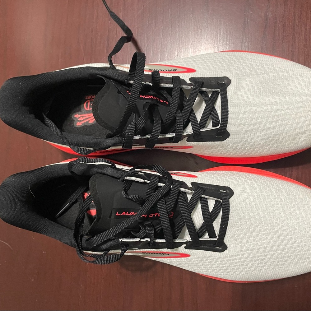 Men’s Brooks Launch GTS 10 Shoes Size 9.5